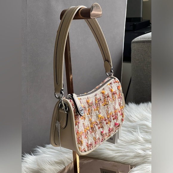 CP444 - Coach Swinger Bag 20 in Tweed - Picture 2 of 12